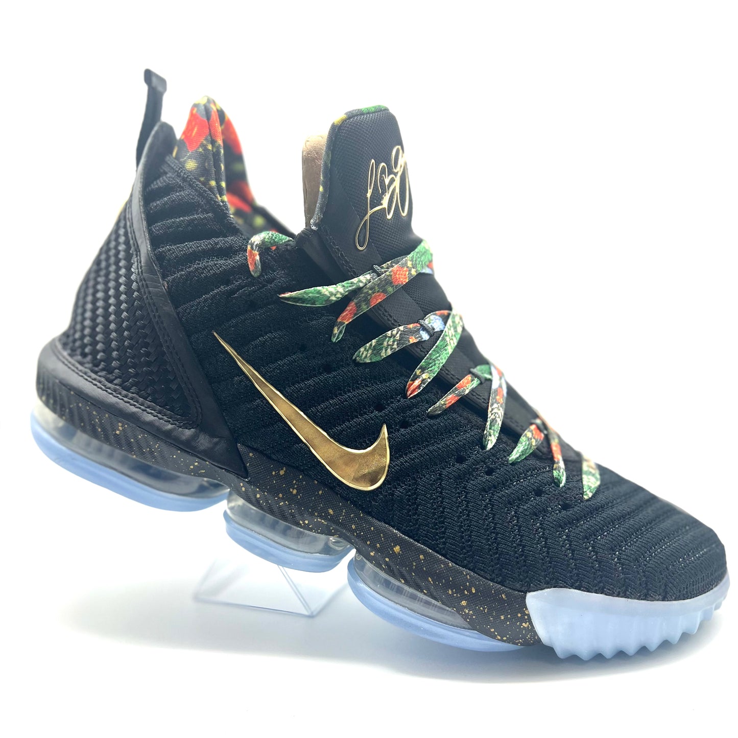 Nike LeBron 16 Watch the Throne