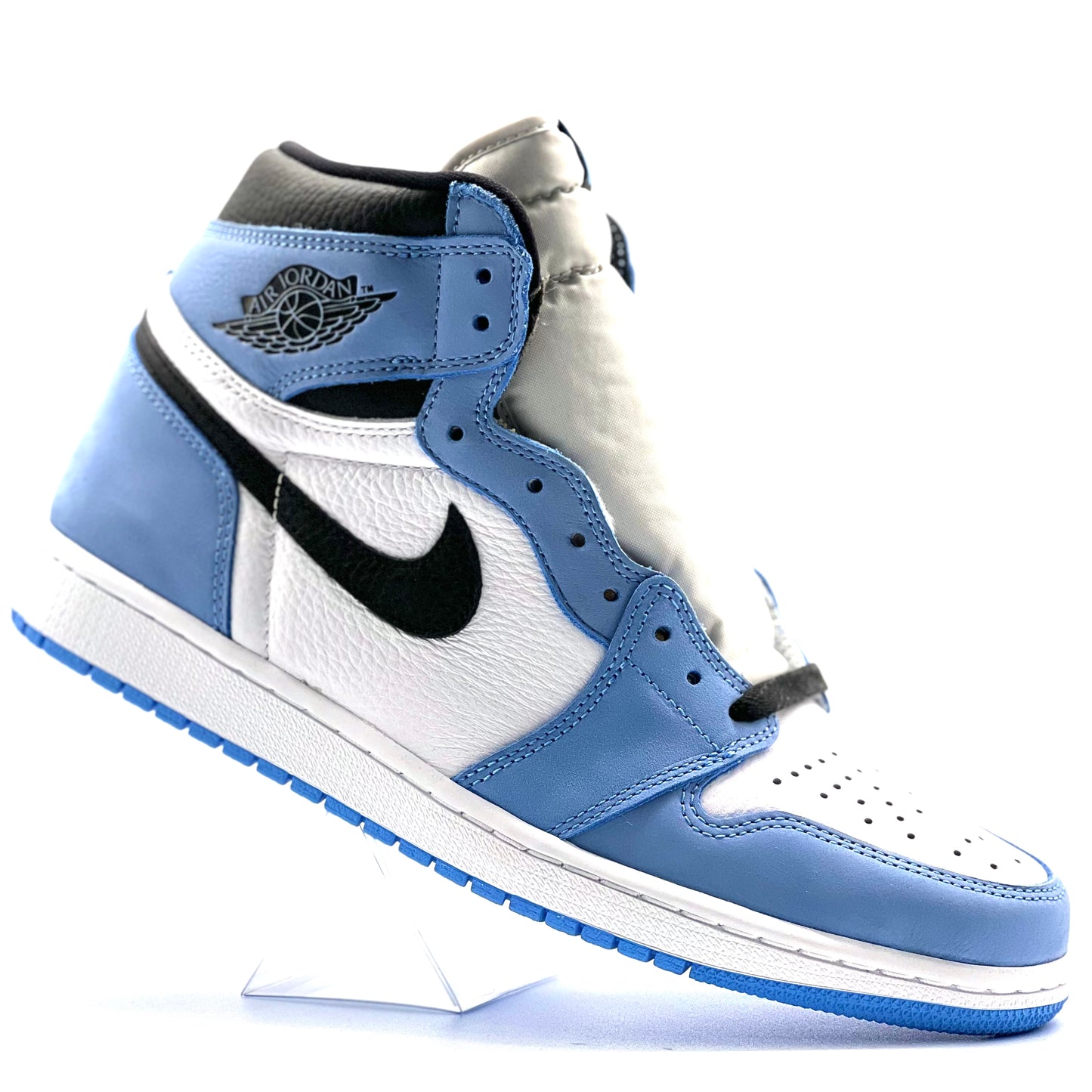 Jordan 1 Retro High White University Blue Black