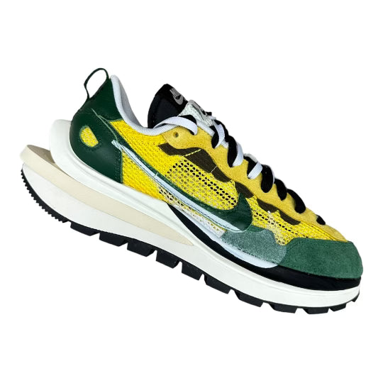 Nike Vaporwaffle sacai Tour Yellow Stadium Green